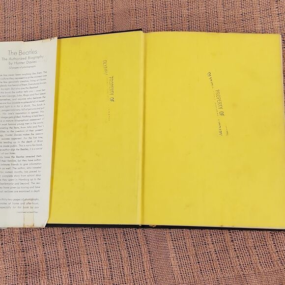 The Beatles Biography Book By Hunter Davies 1st Edition 1968 - Picture 3 of 10